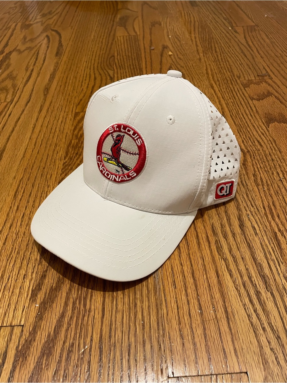 MLB St. Louis Cardinals White Lightweught Hat with Red Patch